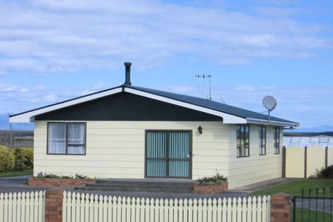 Photo of property in 44 Seabury Avenue, Foxton Beach, Foxton, 4815