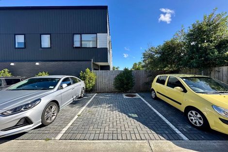 Photo of property in 5/644 Te Atatu Road, Te Atatu Peninsula, Auckland, 0610