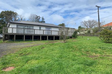 Photo of property in 25 Township Road, Waitakere, Auckland, 0816