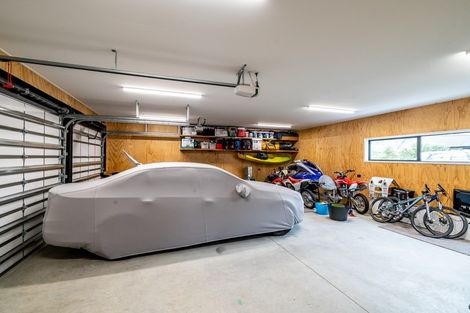 Photo of property in 4 Eden Close, Wanaka, 9305