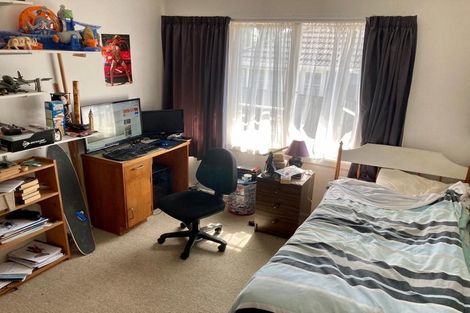 Photo of property in 93 Roberts Road, Te Atatu South, Auckland, 0610