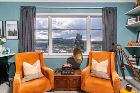 Photo of property in 24 Scotland Terrace, Green Island, Dunedin, 9018