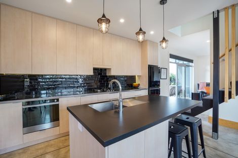 Photo of property in 123 Heretaunga Street, Palmerston North, 4414