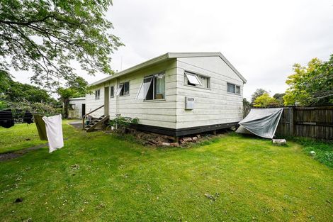 Photo of property in 1 Crescent Court, Melville, Hamilton, 3206