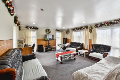 Photo of property in 57 Wickman Way, Mangere East, Auckland, 2024