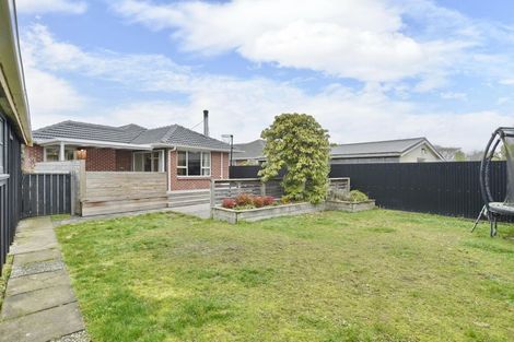 Photo of property in 57 Liverton Crescent, Bishopdale, Christchurch, 8053