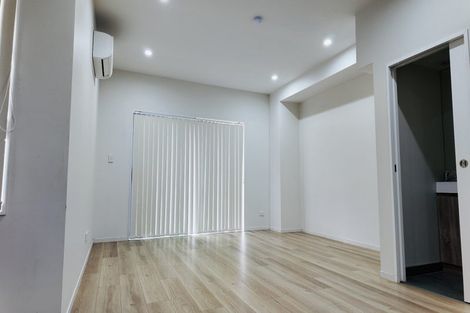 Photo of property in 3b Putiputi Way, Papakura, 2110