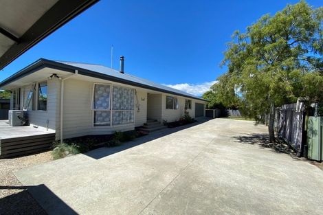 Photo of property in 30 Feary Crescent, Takaka, 7110