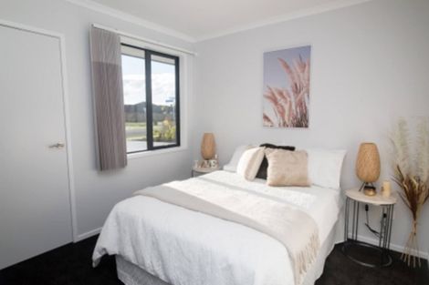 Photo of property in 138 Taupaki Road, Taupaki, 0782