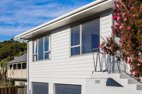 Photo of property in 96 Pope Street, Camborne, Porirua, 5026