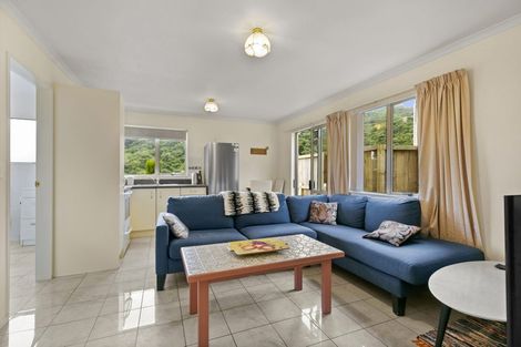 Photo of property in 102a Parkvale Road, Karori, Wellington, 6012