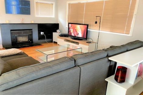 Photo of property in 3 Beatty Avenue, Manurewa, Auckland, 2102