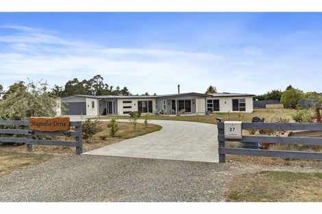Photo of property in 27 King Street, Pareora, 7912