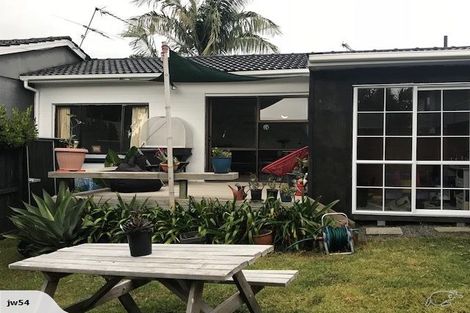 Photo of property in 2/25 Birchfield Road, Hauraki, Auckland, 0622