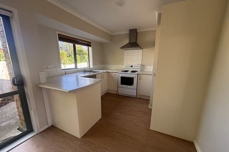 Photo of property in 55 Sabulite Road, Kelston, Auckland, 0602