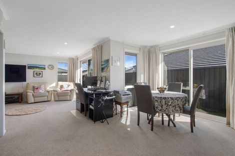 Photo of property in 87 Sentinel Avenue, Omokoroa, 3114