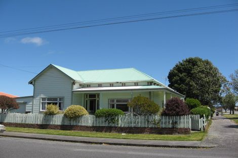 Photo of property in 98 Romilly Street, Westport, 7825