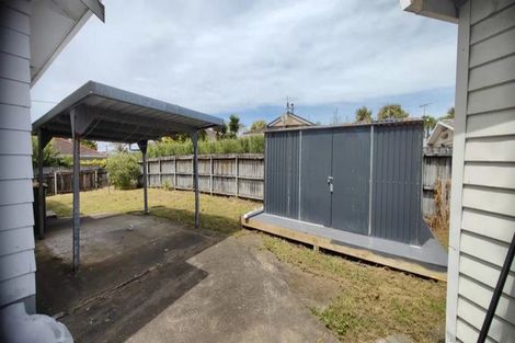 Photo of property in 32 Glen Road, Ranui, Auckland, 0612