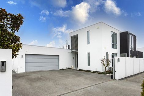 Photo of property in 11 Roa Road, Fendalton, Christchurch, 8041