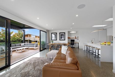 Photo of property in 2 Canter Lane, Aidanfield, Christchurch, 8025