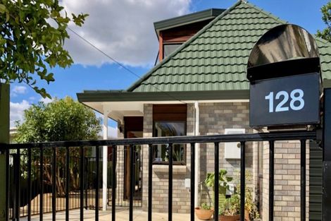 Photo of property in 128 Newcastle Road, Dinsdale, Hamilton, 3204