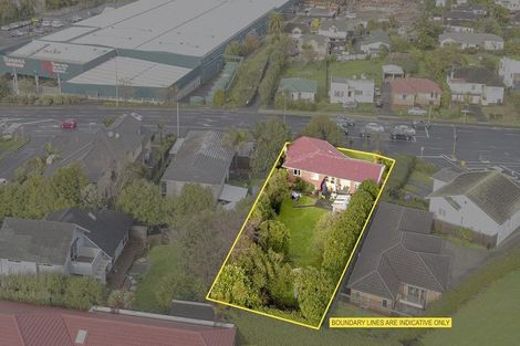 Photo of property in 1a Lunn Avenue, Mount Wellington, Auckland, 1072