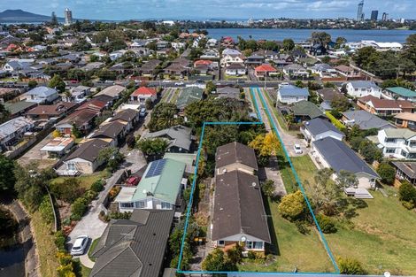 Photo of property in 53 Shakespeare Road, Bluff Hill, Napier, 4110