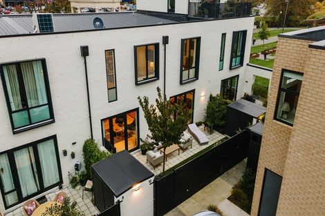 Photo of property in 10/243 Cambridge Terrace, Christchurch Central, Christchurch, 8013