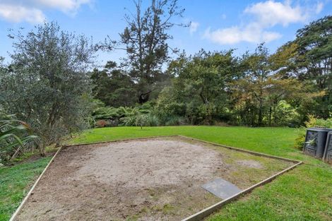 Photo of property in 140 Shaw Road, Oratia, Auckland, 0604