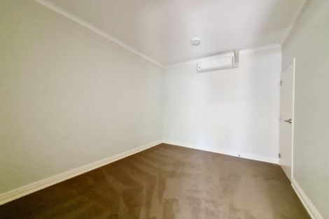 Photo of property in 82 Kyle Road, Greenhithe, Auckland, 0632