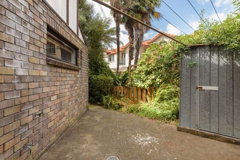 Photo of property in 4/190 Devonport Road, Tauranga, 3110