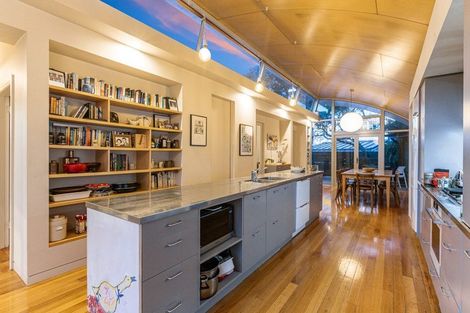 Photo of property in 74 Glen Road, Kelburn, Wellington, 6012