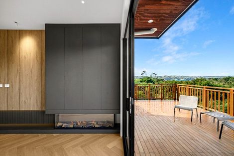 Photo of property in 18 Pukeko Road, Hobsonville, 0616