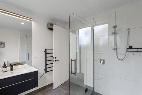 Photo of property in 31a Gamblins Road, Saint Martins, Christchurch, 8022