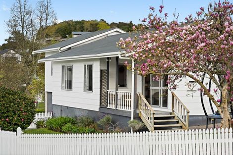 Photo of property in 1 Birch Hill Place, Dinsdale, Hamilton, 3204