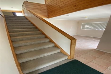 Photo of property in 2/12 Kells Place, Botany Downs, Auckland, 2010