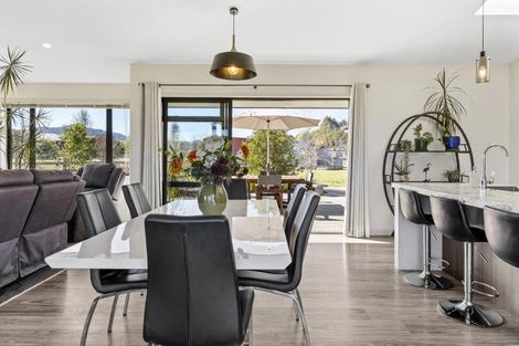 Photo of property in 3 Karaka Place, Kinloch, Taupo, 3377