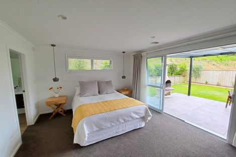 Photo of property in 35 Banks Boulevard, Whitby, Porirua, 5024