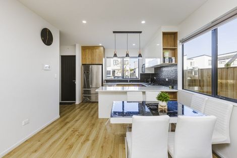 Photo of property in 104 Bellbird Street, Papakura, 2110