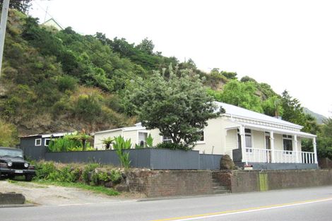Photo of property in 2 Simeon Quay, Lyttelton, 8082