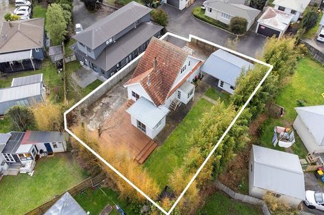 Photo of property in 6c Williams Place, Fairfield, Hamilton, 3214