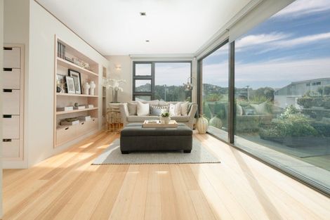 Photo of property in 11 Boardwalk Lane, Seatoun, Wellington, 6022