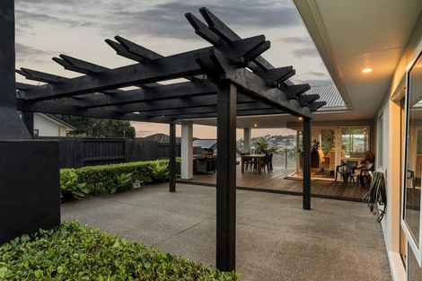 Photo of property in 26 Valley View, Bethlehem, Tauranga, 3110