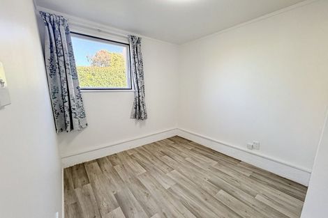 Photo of property in 14 Heather Place, Sunnynook, Auckland, 0620