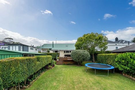 Photo of property in 173 Lake Road, Belmont, Auckland, 0622