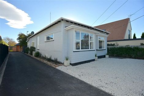 Photo of property in 51 Gresford Street, Edgeware, Christchurch, 8013