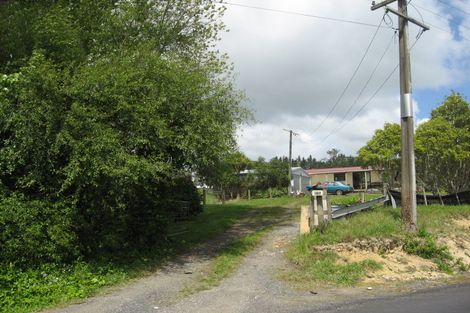 Photo of property in 187 Foster Road, Kumeu, 0891