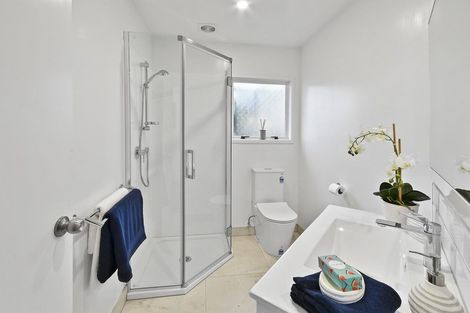 Photo of property in 1 Tremen Place, Pukekohe, 2120