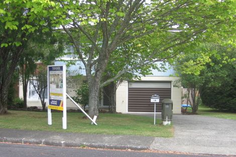 Photo of property in 18 James Evans Drive, Northcote, Auckland, 0627
