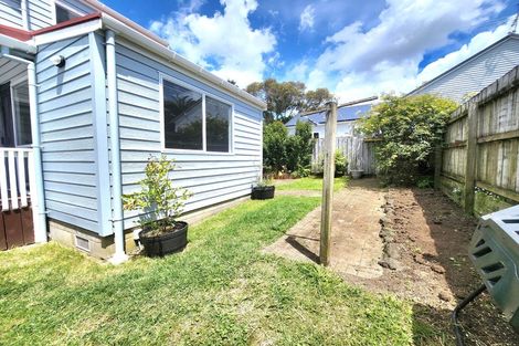 Photo of property in 107 Rockfield Road, Penrose, Auckland, 1061